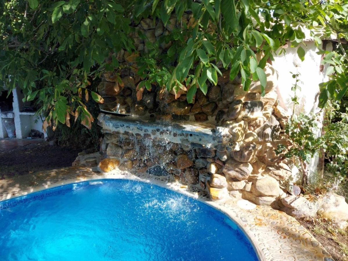 Cueva El Guindas 巴萨 外观 照片